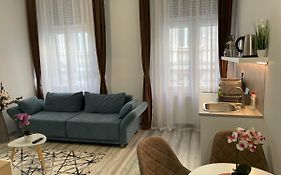 Éden Center Home